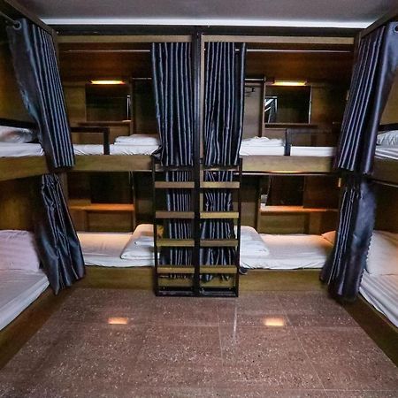 Bui Vien Street Hostel Ho Şi Min Dış mekan fotoğraf